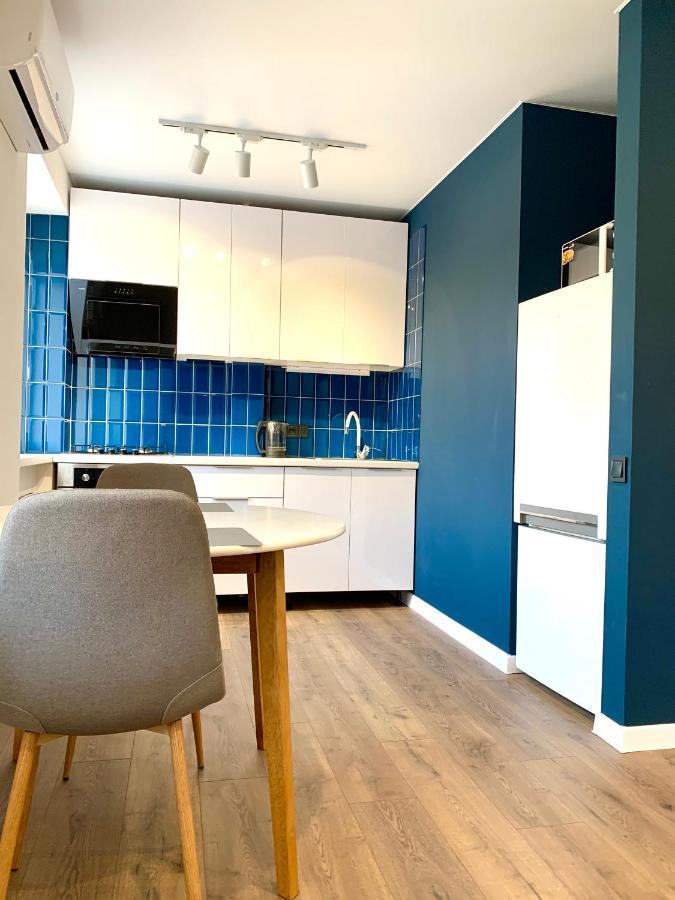 Navy City Center Apartment Двокімнатні Апартаменти В Центрі Міста Poltava Bagian luar foto