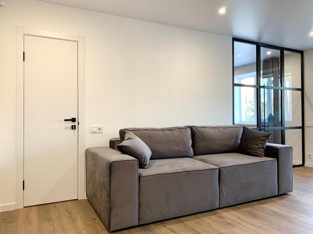 Navy City Center Apartment Двокімнатні Апартаменти В Центрі Міста Poltava Bagian luar foto
