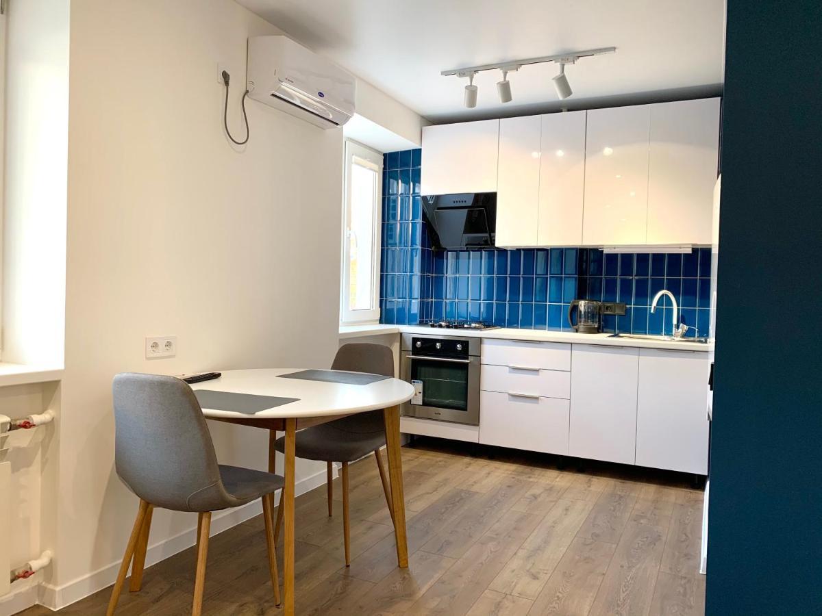 Navy City Center Apartment Двокімнатні Апартаменти В Центрі Міста Poltava Bagian luar foto