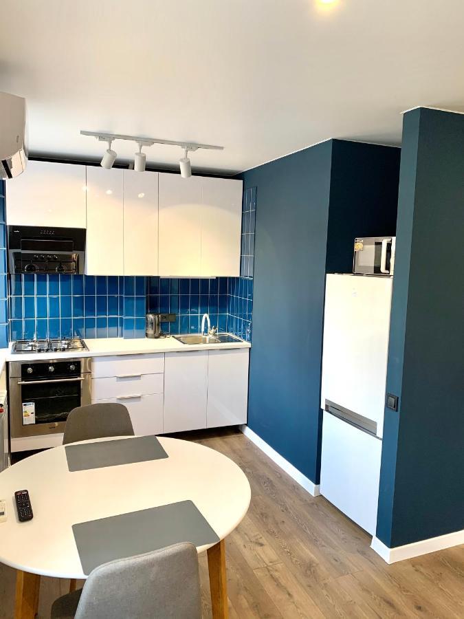 Navy City Center Apartment Двокімнатні Апартаменти В Центрі Міста Poltava Bagian luar foto